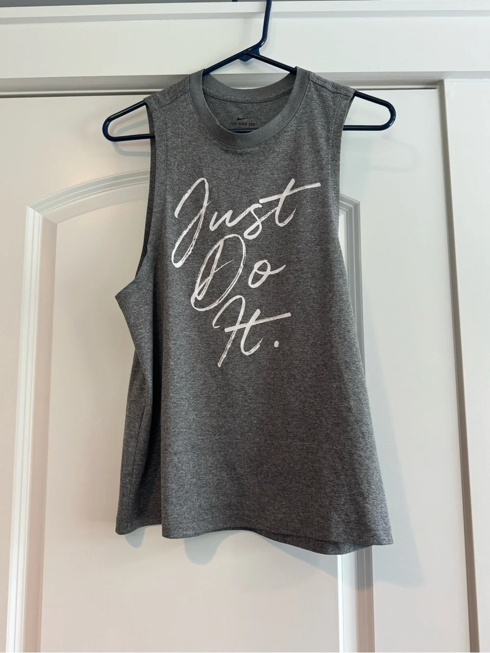 Nike Women’s Gray Sleeveless 'Just Do It.' Script Tank